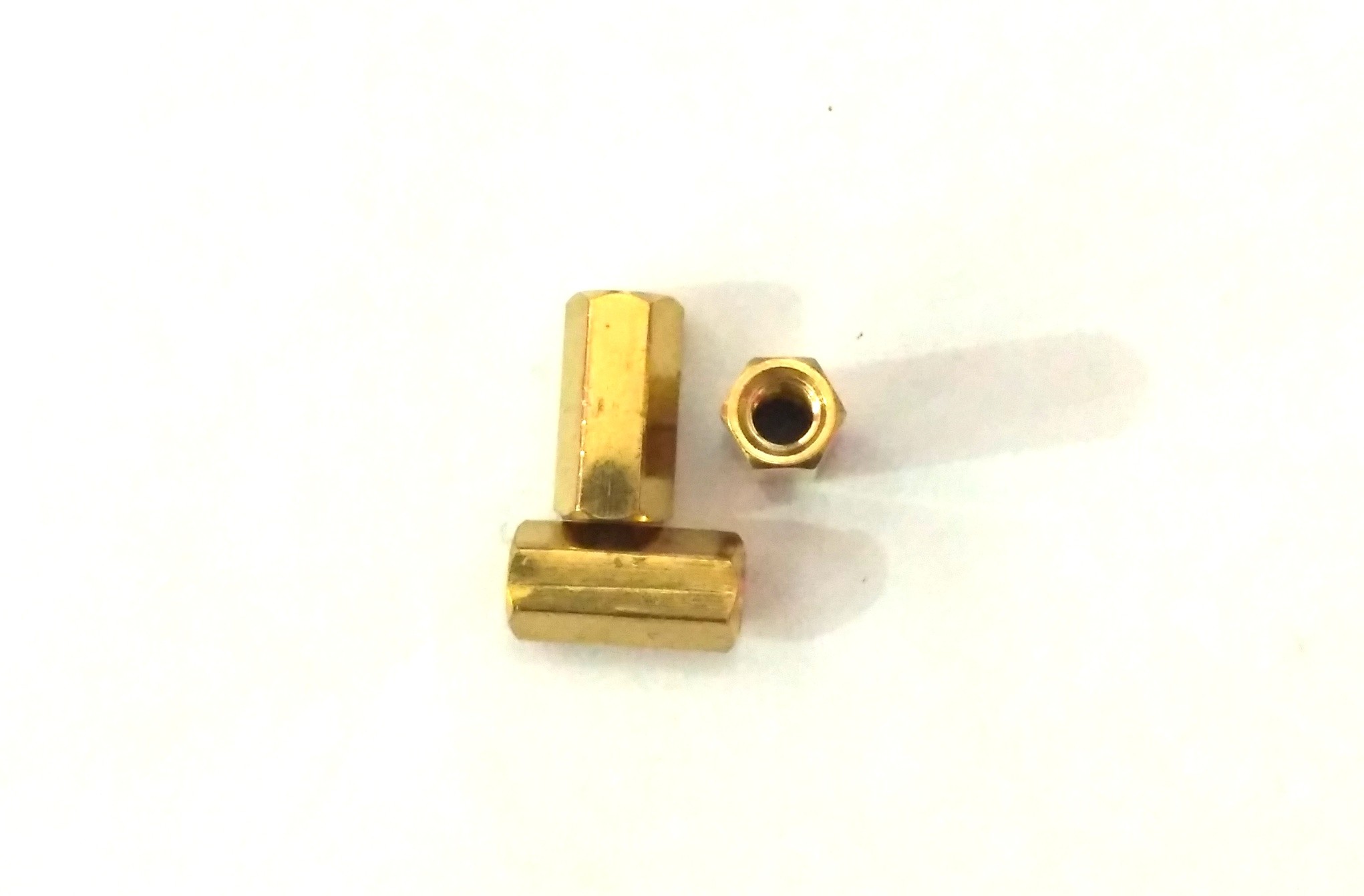 Spacer Kuningan M3 10mm Female to Female